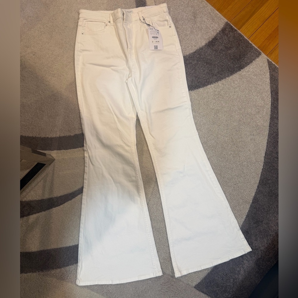 Bershka White Flare Jeans - High-Rise Wide Leg